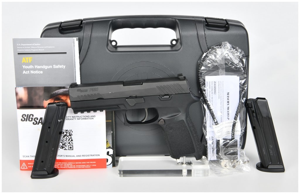Sig Sauer P320 Semi-Automatic Pistol 9mm with 4.7 Inch Barrel (1 of 16)