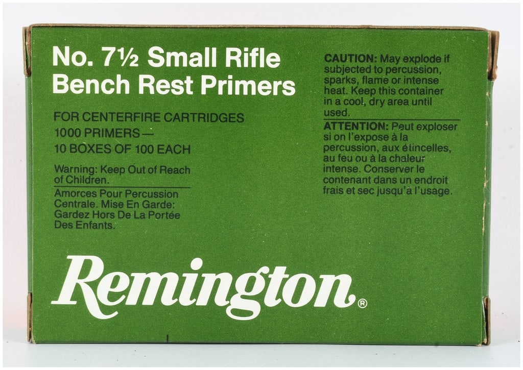 Remington No. 7 1/2 Small Rifle Bench Rest Primers 1000 Count: This lot features a bulk quantity of 1000 Remington No. 7 1/2 Small Rifle Bench Rest Primers intended for use with centerfire cartridges. The collection is contained within a large green cardboard mas