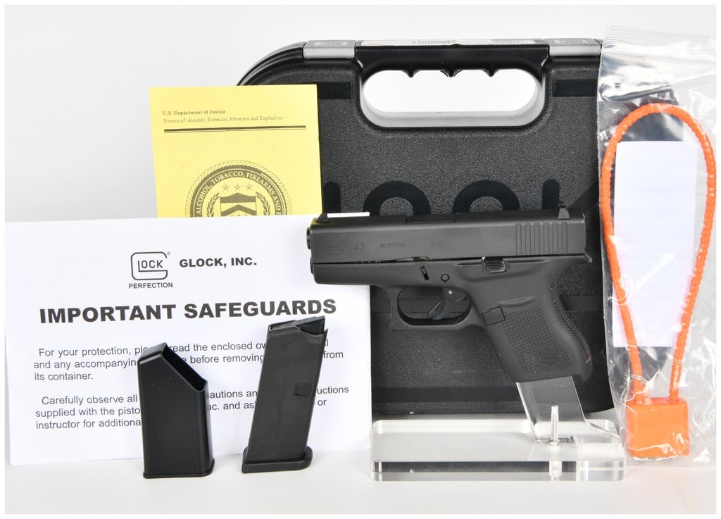 Glock 43 Striker-Fired Semi-Automatic Pistol 9mm (1 of 17)