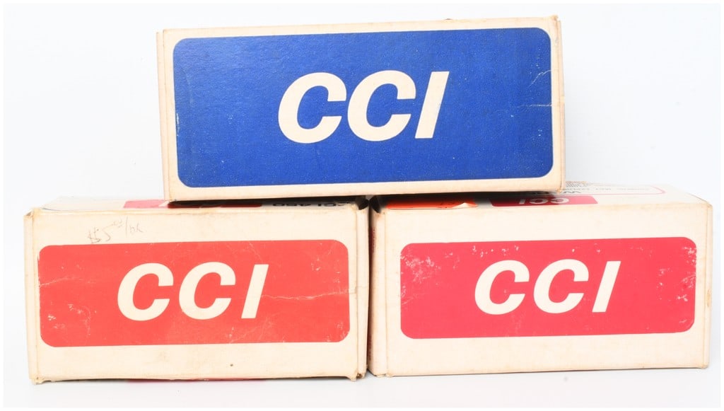 CCI Assorted Primers Bench Rest and Magnum Varieties Lot of 1300: This lot comprises a total of 1300 CCI brand primers for reloading, consisting of various types and sizes. The assortment includes CCI Bench Rest Large Rifle primers, No. 550 Small Pistol Magnum prime