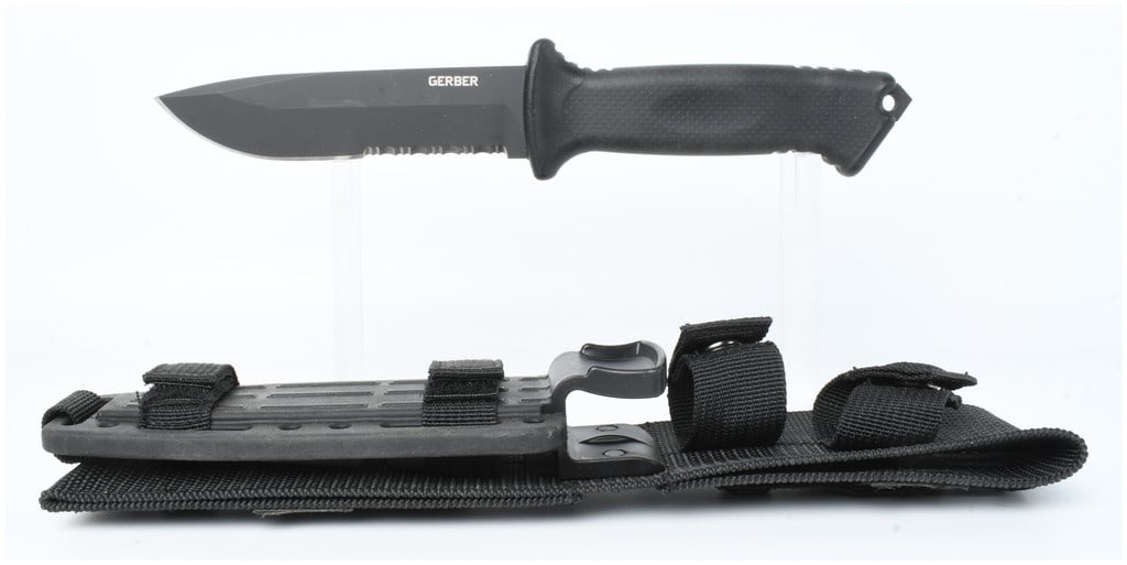 Gerber LMF II Infantry Fixed Blade Tactical Knife with Sheath (1 of 6)