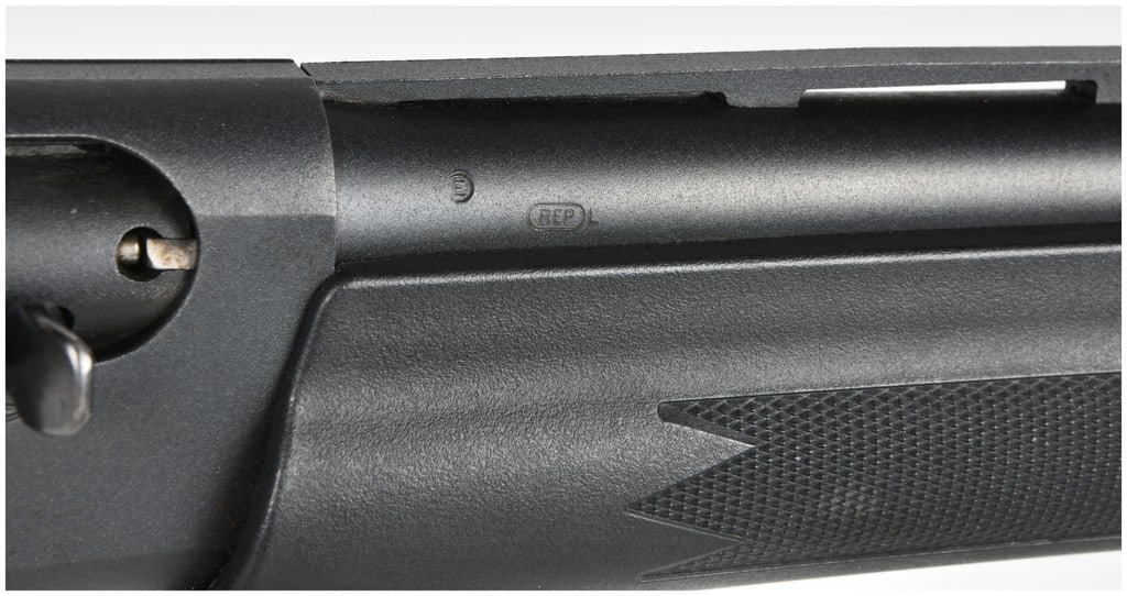 Remington 1100 Semi-Automatic Shotgun 12 Gauge with 27.5 Inch Barrel - 7