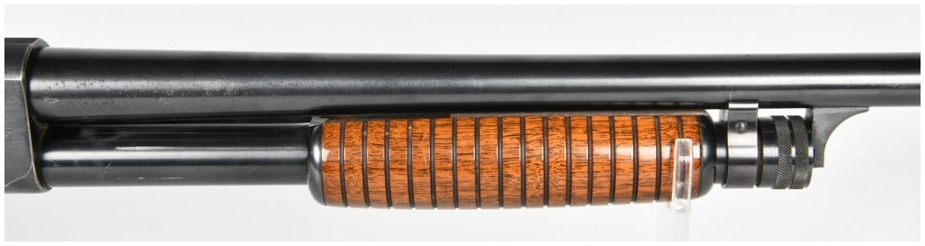 Ithaca Model 37 Featherlight Pump Action Shotgun 12 Gauge with 28 Inch Barrel - 4