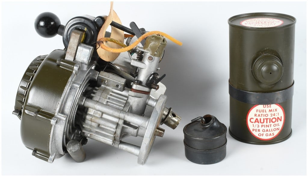 Ohlsson and Rice Type 133 Compact Two Stroke Gasoline Engine with Original Accessories (1 of 8)