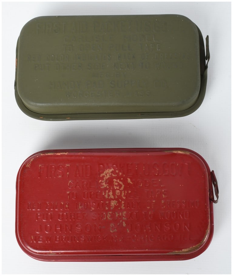 A Pair of WWII US Army Carlisle Model First Aid Packet Tins with Contents (1 of 5)