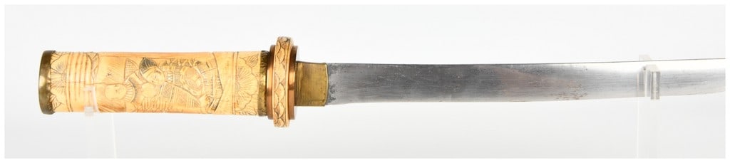 Meiji Period Japanese Decorative Tanto with Carved Bone Handle (1 of 12)