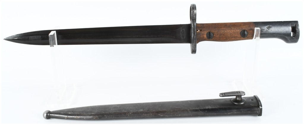 Japanese Type 30 Bayonet and Scabbard, Toyoda Automatic Loom Works (1 of 8)