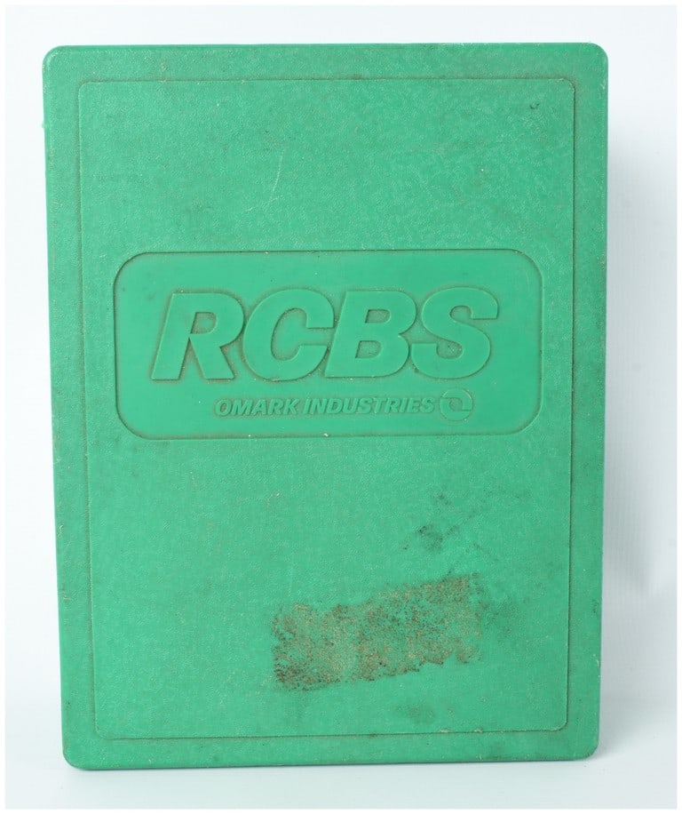 RCBS 14601 Full Length Two-Die Set .30-30 WCF: This RCBS two-piece reloading die set is designed for the .30-30 Winchester Center Fire (.30-30 WCF) cartridge and is presented in its original green plastic storage case from the Omark Industries era