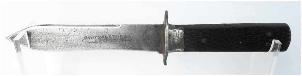 American Cutlery Co. Antique Fixed-Blade Bowie Style Knife: An antique fixed-blade utility or hunting knife manufactured by the American Cutlery Co. of Chicago, Illinois. This knife features a full-tang construction with black handle scales made of a dark wood