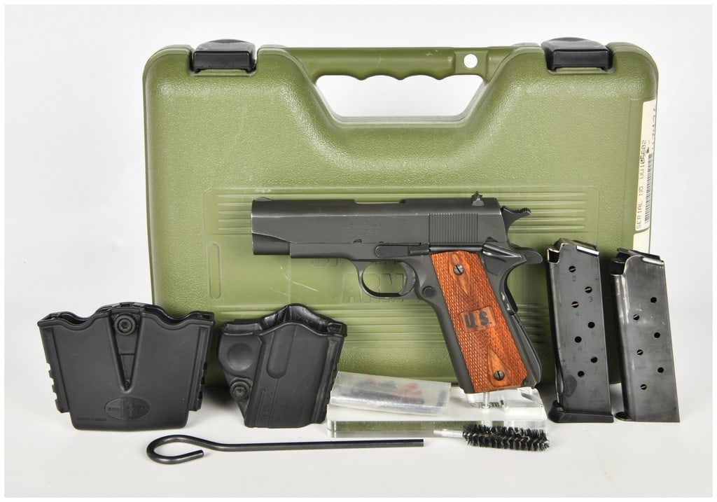 Springfield Armory GI Champion Mil-Spec Semi-Automatic Pistol .45 ACP with 4 Inch Barrel (1 of 17)