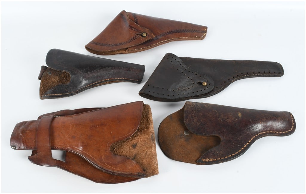 A Collection of 5 Leather Handgun Holsters (1 of 6)