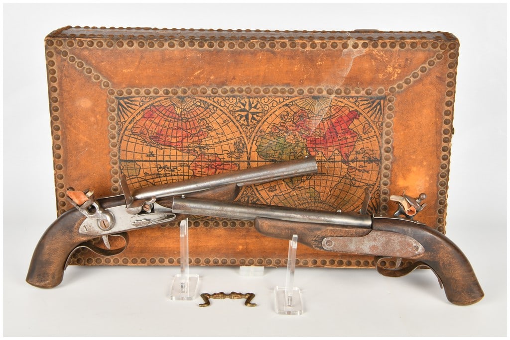 A Cased Pair of Flintlock Muzzle-Loading Kit-Built Pistols Antique (1 of 20)