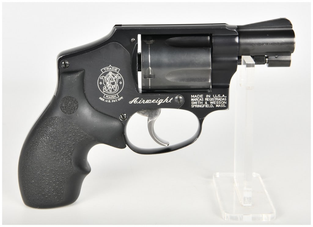 Smith & Wesson Model 442 Airweight Double Action Only Revolver .38 Special with 1.88 Inch Barrel (1 of 17)