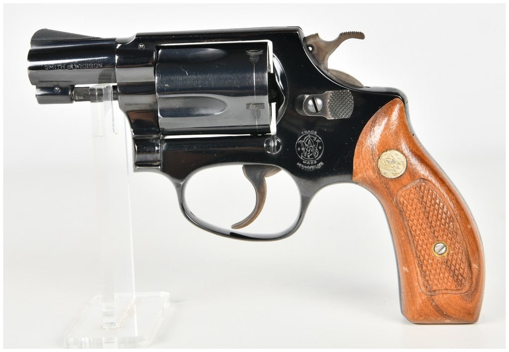 Smith & Wesson Model 36 Double Action Revolver .38 Special with 2 Inch Barrel: This is a Smith & Wesson Model 36 double action revolver chambered for the .38 S&W Special cartridge. A classic example of the "Chiefs Special" built on the J-frame, this firearm is configured for per