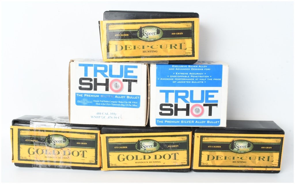 A Lot of 300 Speer and Oregon Trail True Shot Reloading Bullet Tips .475 Caliber and .50 Caliber: This lot comprises 300 total reloading bullet tips intended for high-power handgun calibers, specifically .475 Cal and .50 Caliber applications. The collection includes four 50-count black plastic box