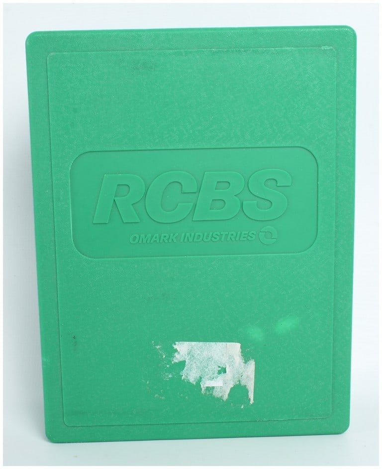 RCBS Full Length Two-Die Set .416 Remington Magnum: This RCBS two-die reloading set is chambered for the .416 Remington Magnum cartridge and is presented in its original green plastic storage case. The set consists of a full-length sizer die and a seat