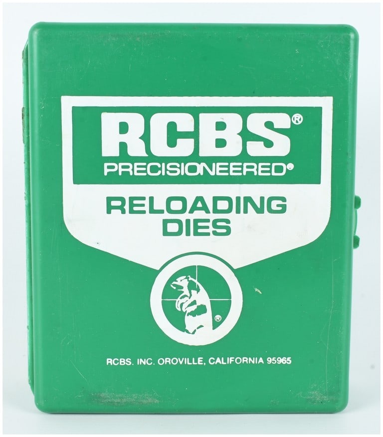 RCBS Full Length Two-Die Set .22 K Hornet with Shell Holder: This lot features an RCBS full-length two-die set chambered for .22 K Hornet, contained in a signature green plastic storage box. The set consists of a full-length sizing die with an integrated decapp
