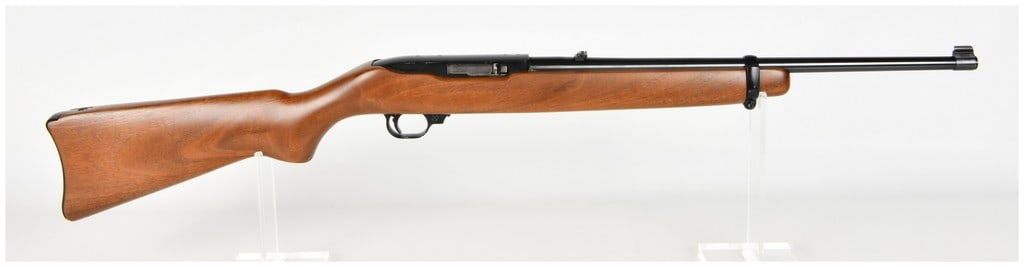 Ruger Model 10/22 Carbine Semi-Automatic Rifle .22 LR with 18.5 Inch Barrel (1 of 16)