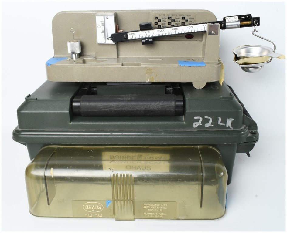 Ohaus Model 10-10 Precision Reloading Powder Scale (1 of 5)