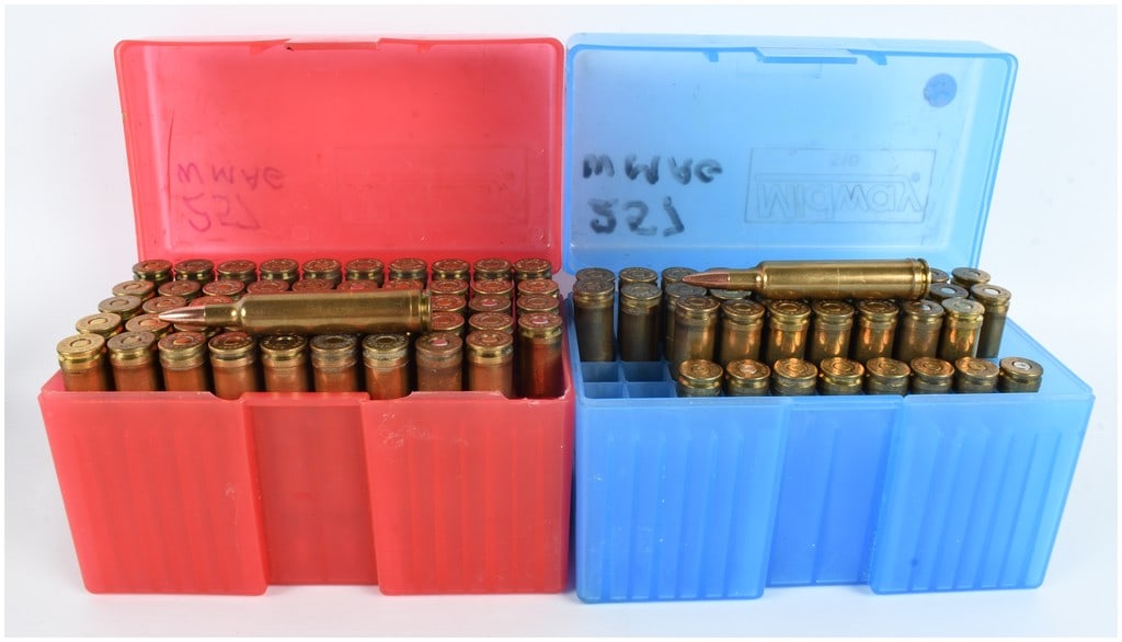 A Lot of 86 Weatherby .257 Weatherby Magnum Cartridges and Brass Casings (1 of 5)