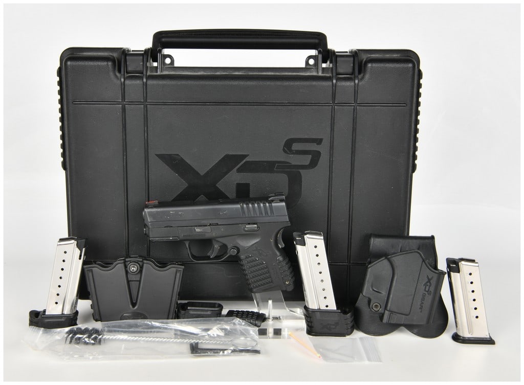 Springfield Armory XD-S Semi-Automatic Pistol 9mm with 3.3 Inch Barrel (1 of 18)
