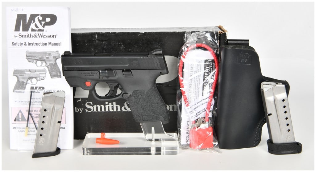 Smith & Wesson M&P9 Shield M2.0 Semi-Automatic Pistol 9mm with 3.125 Inch Barrel (1 of 17)