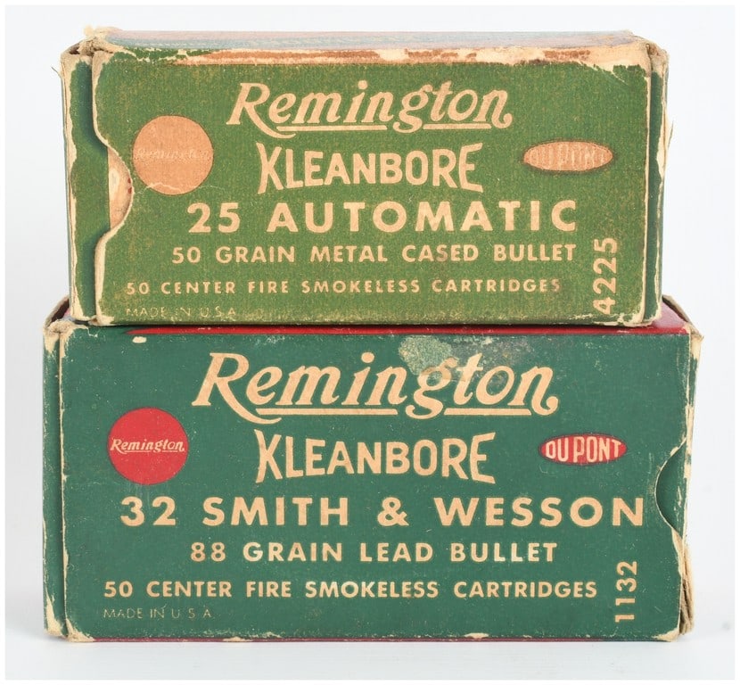 A Lot of 87 Rounds of Remington Kleanbore Ammunition in .25 Auto and .32 S&W: A collection of vintage Remington Kleanbore handgun ammunition, consisting of a lot of 87 rounds total packaged in two period-correct boxes. The first box contains 37 rounds of .25 Automatic ammunitio
