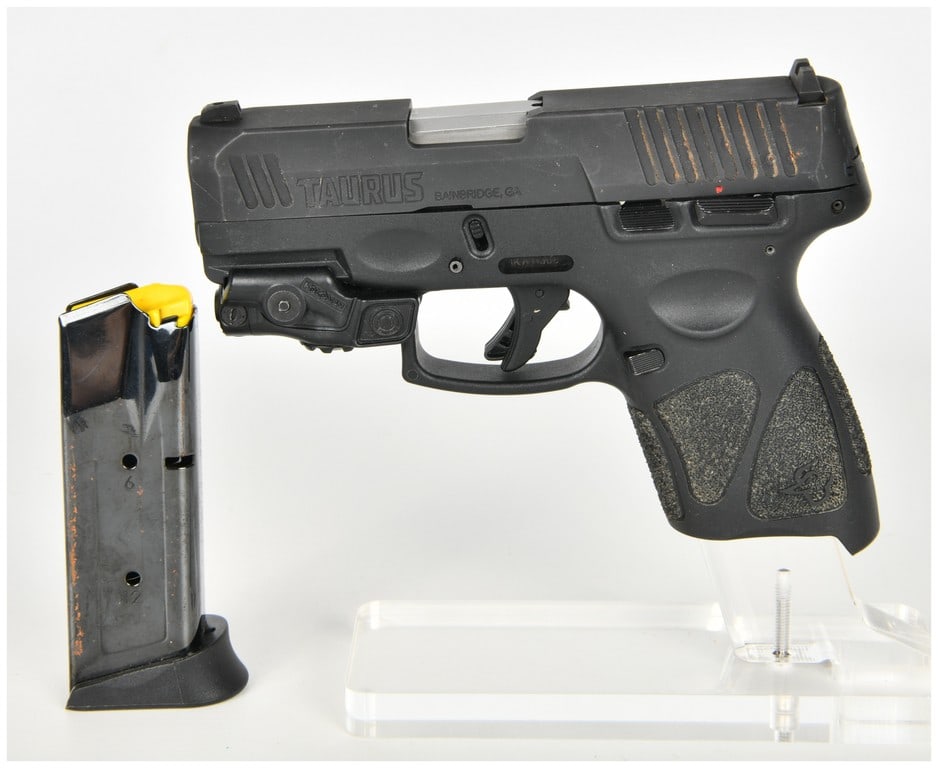 Taurus G3c Semi-Automatic Pistol 9x19mm with 3.2 Inch Barrel (1 of 16)
