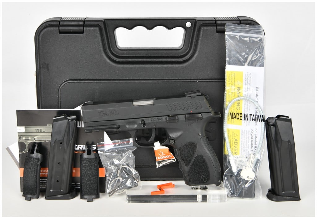 Taurus TH10 Semi-Automatic Pistol 10mm Auto with 4.25 Inch Barrel: This brand new Taurus TH10 is a semi-automatic, hammer-fired pistol chambered in 10mm Auto, designed as a robust option for self-defense or sporting use. It features a 4.25-inch stainless steel barrel