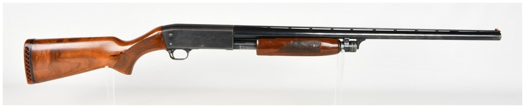 Ithaca Model 37 Featherlight Pump Action Shotgun 12 Gauge with 26 Inch Barrel (1 of 20)