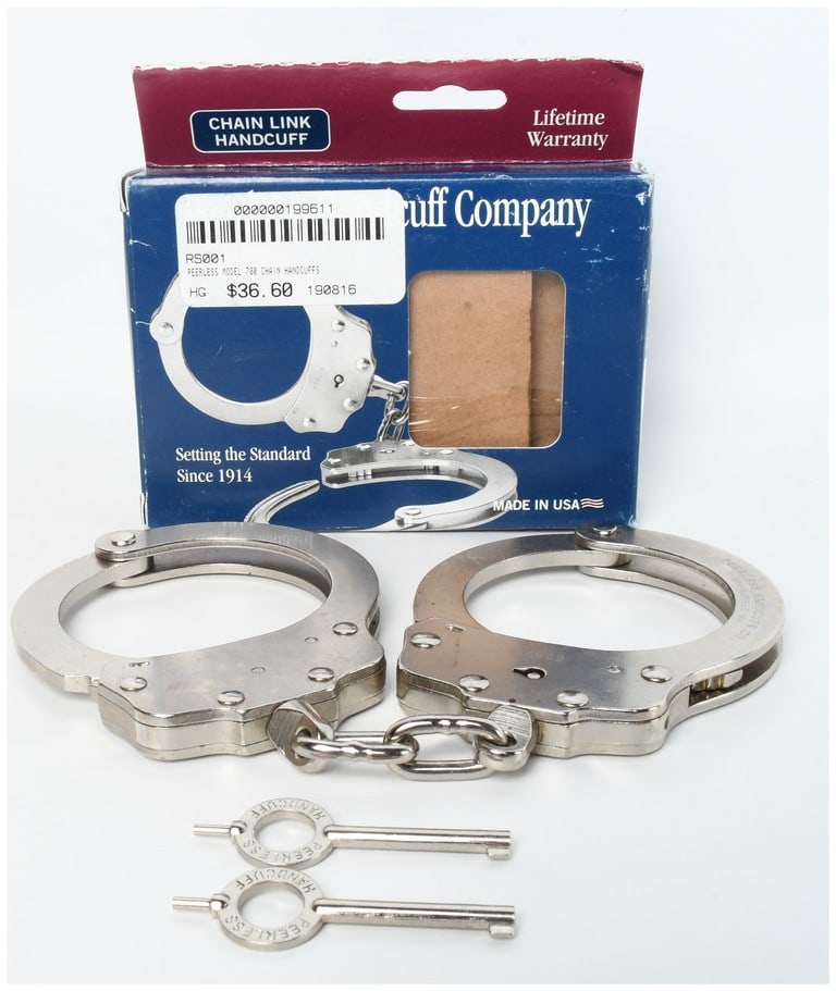 A Pair of Peerless Handcuff Company Model 700 Chain Link Handcuffs with Original Box and Keys (1 of 5)