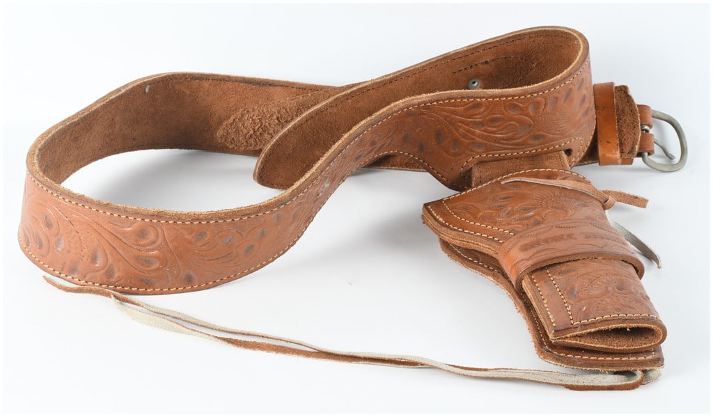 Tooled Leather Western Gun Belt and Holster Rig for .44 Caliber Revolver Size 50 (1 of 5)