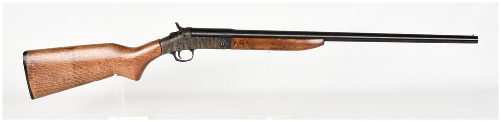 New England Firearms Pardner Model Single Shot Break Action Shotgun 20 Gauge with 25 Inch Barrel: This New England Firearms Pardner Model is a single-shot break-action shotgun chambered for 20-gauge 3-inch shells. It features a 25-inch blued barrel with a fixed modified choke and a brass bead fron