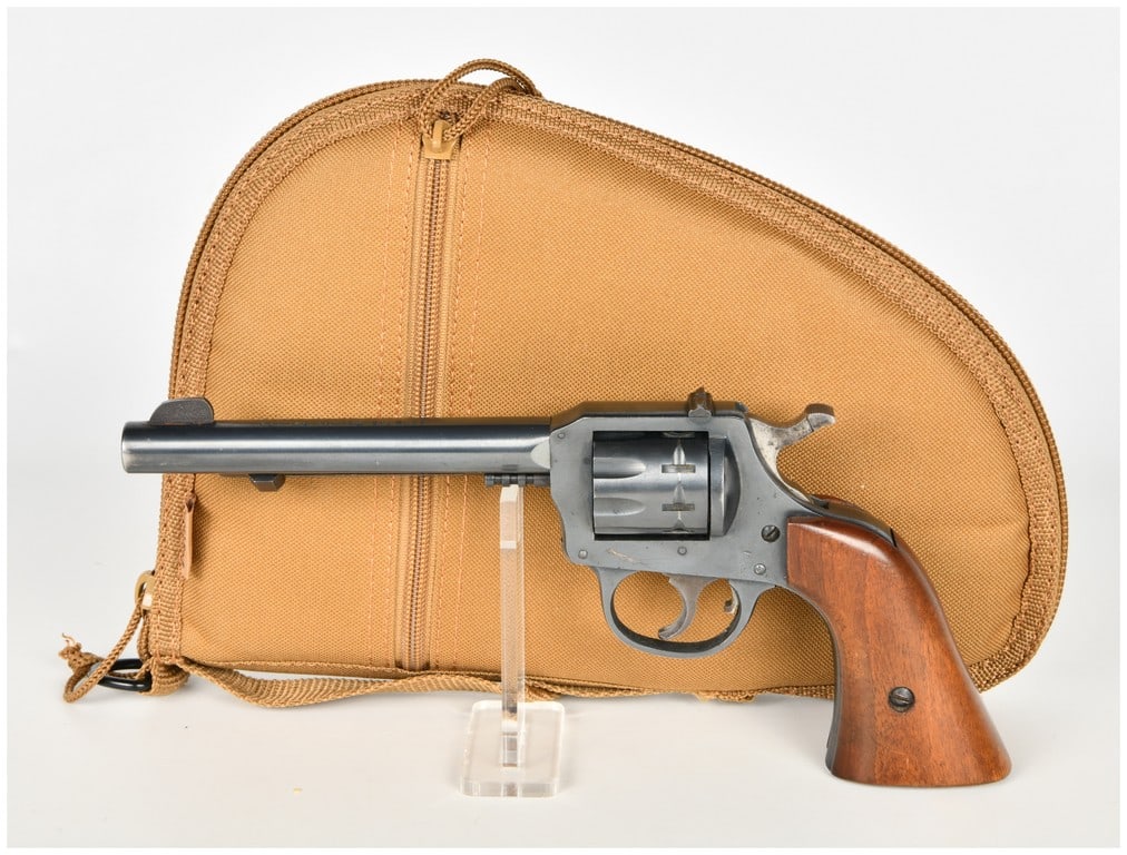 Harrington & Richardson Model 949 Forty Niner Double-Action Revolver .22 LR with 5.5 Inch Barrel (1 of 15)