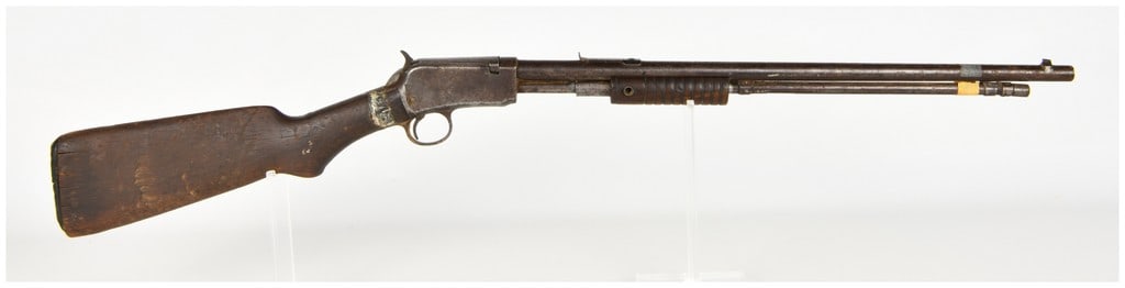 Winchester Model 1906 Pump Action Rifle .22 S, L, or LR with 20 Inch Barrel for Parts/Repair: This Winchester Model 1906 is a pump action rimfire rifle chambered for .22 Short, Long, or Long Rifle cartridges, featuring a take-down receiver and an exposed hammer. The rifle is equipped with a st
