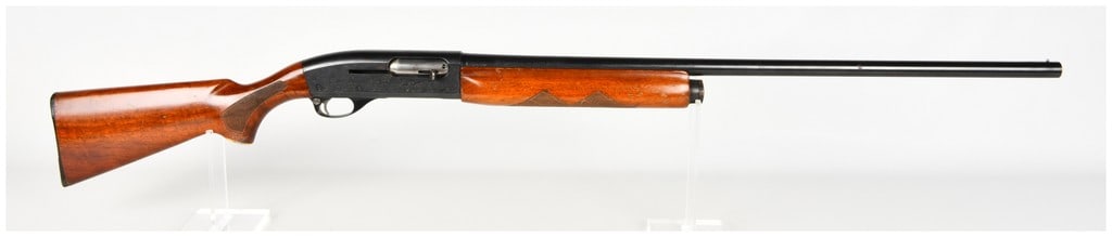 Remington Sportsman-58 Semi-Automatic Shotgun 12 Gauge with 30 Inch Barrel: This lot features a single Remington Sportsman-58 semi-automatic shotgun chambered for 12 gauge 2 3/4 inch or shorter shells. The firearm is equipped with a 30 inch blued barrel featuring a fixed full
