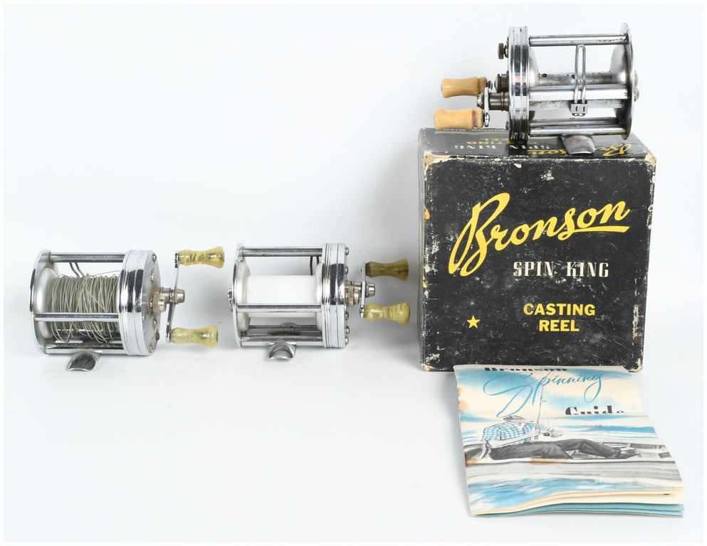 A Group of 3 Vintage Fishing Reels Including Shakespeare Wondereel and Pflueger Trump with Bronson (1 of 16)