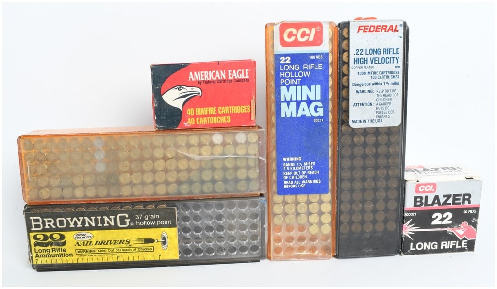 A Lot of 427 Rounds of Assorted .22 Caliber Rimfire Ammunition: This lot consists of a collection of 427 rounds of assorted .22 caliber rimfire ammunition from several established manufacturers. Included in the group is one 40-round box marked American Eagle by Fe