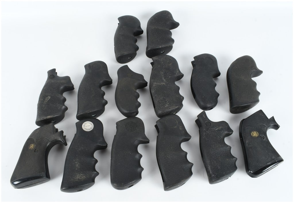 An Assortment of 14 Hogue and Pachmayr Pistol Grips (1 of 6)