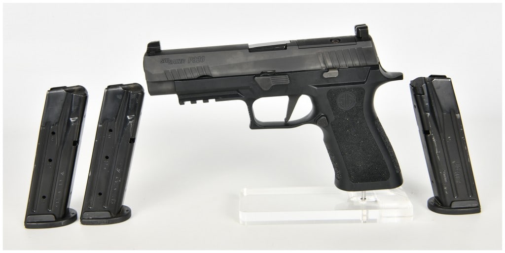 Sig Sauer P320 Semi-Automatic Pistol 9mm with 4.7 Inch Barrel (1 of 16)