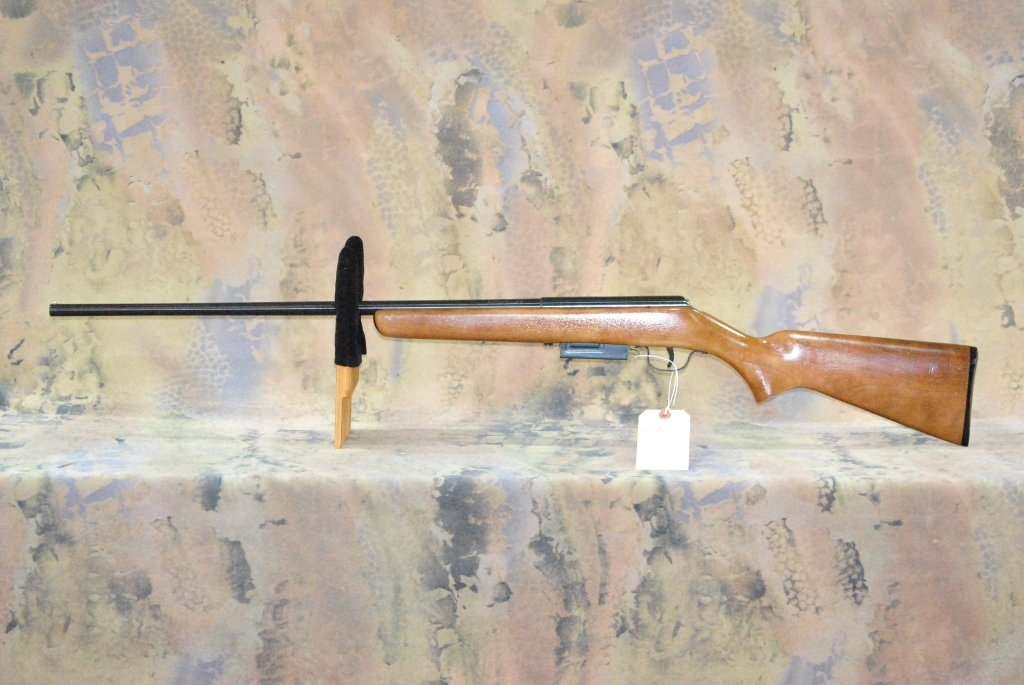 Sears Roebuck & Co Model 101 1380 .410ga Shotgun: Up for auction is a Sears Roebuck & CO Model 101 1380 Bolt action Single shot Shotgun with a proof tested .410 Bore -3" chamber, the barrel measures approx 23" in length, needs a good cleaning but ove