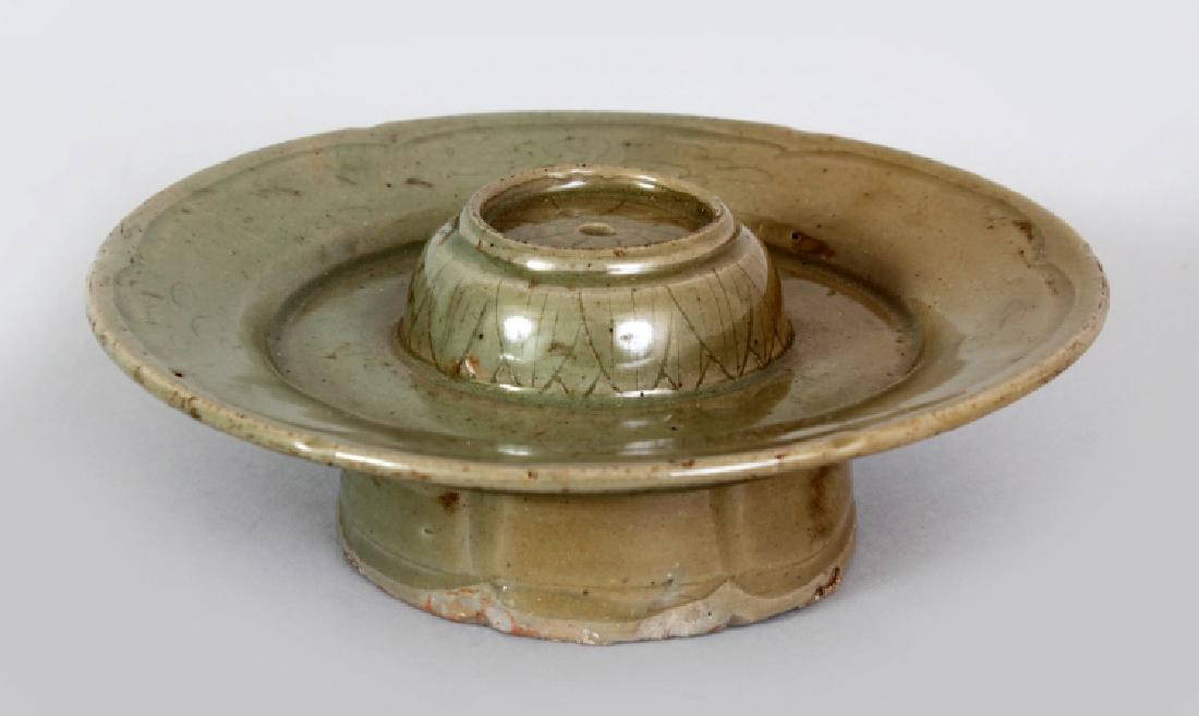 AN 11TH/12TH CENTURY KOREAN KORYO DYNASTY CELADON CUP (1 of 6)