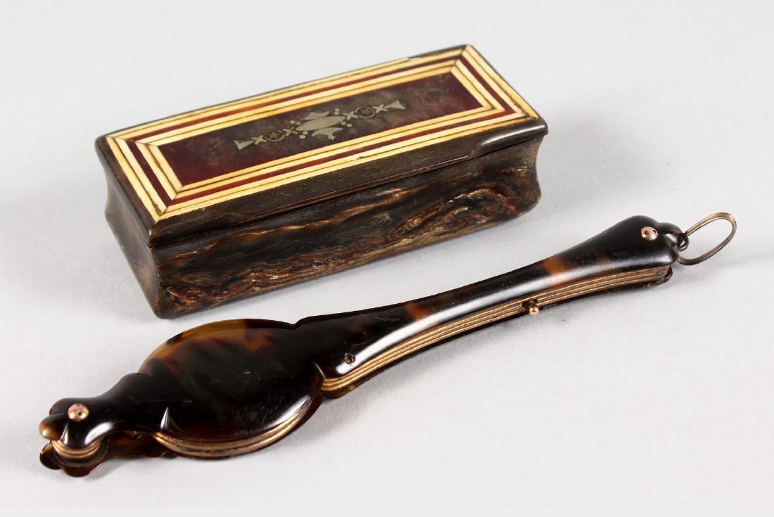 A LORGNETTE and WOODEN SNUFF BOX (2).: A LORGNETTE and WOODEN SNUFF BOX (2).