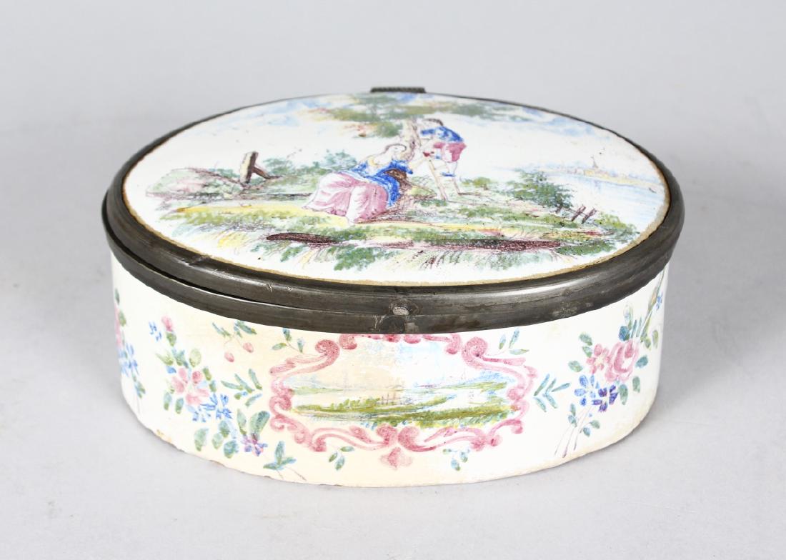 AN 18th CENTURY CONTINENTAL OVAL BOX AND COVER, the lid (1 of 3)