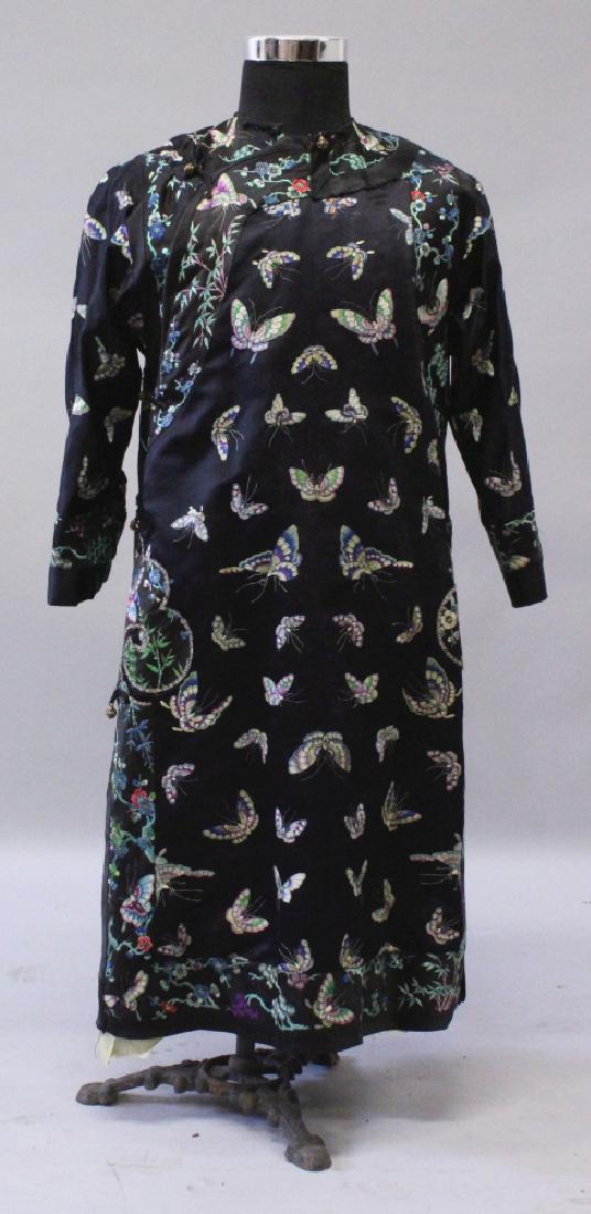 AN EARLY 20TH CENTURY CHINESE BLACK GROUND EMBROIDERED (1 of 9)