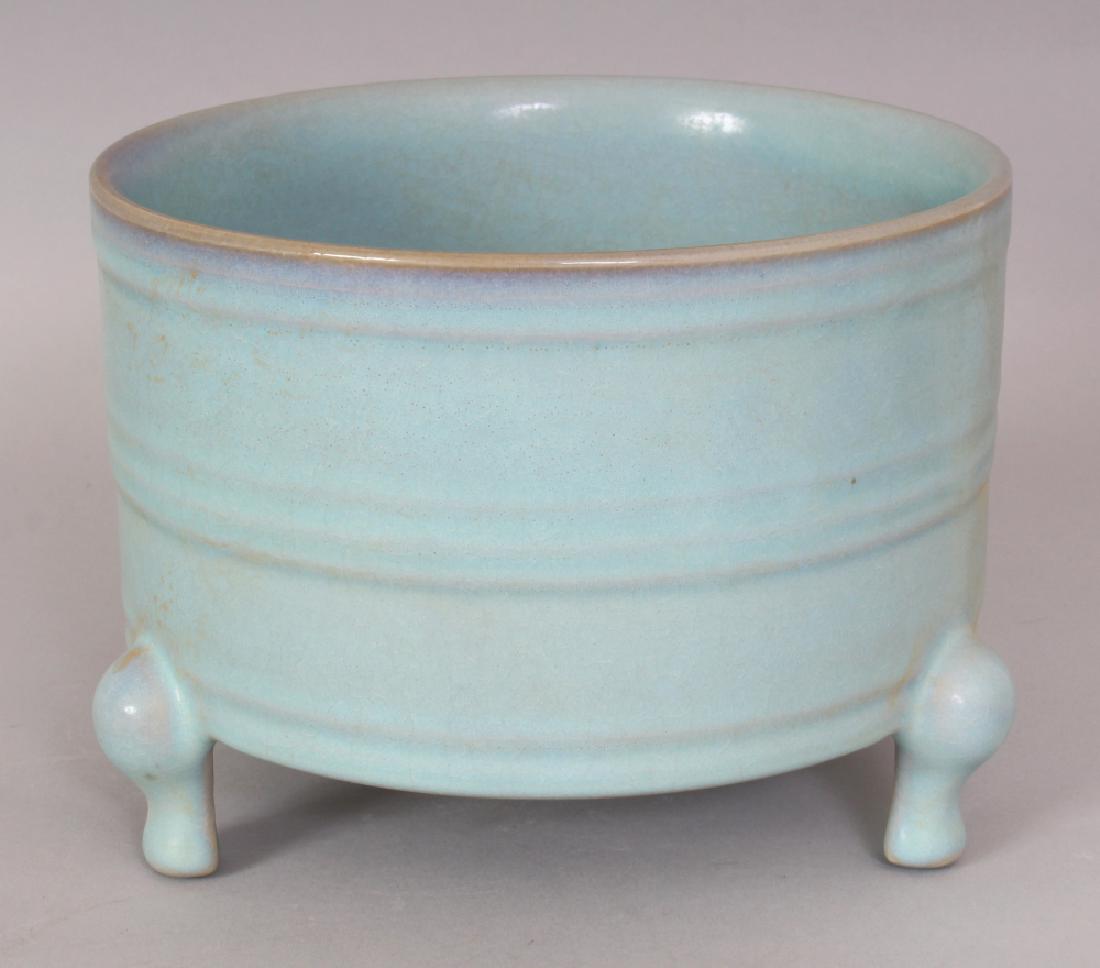 A CHINESE JUN WARE TRIPOD PORCELAIN CENSER, with ribbed (1 of 5)