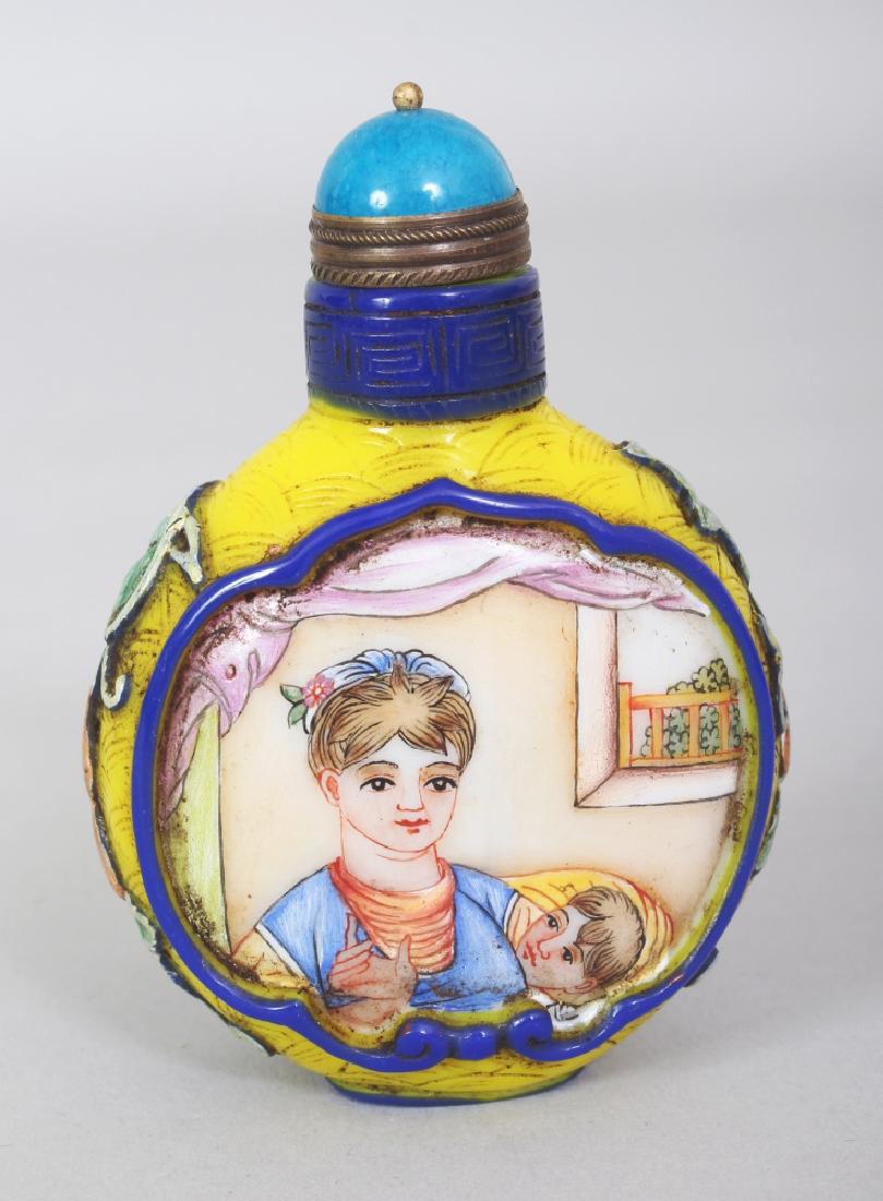 A FINE QUALITY CHINESE ENAMELLED GLASS SNUFF BOTTLE & (1 of 8)