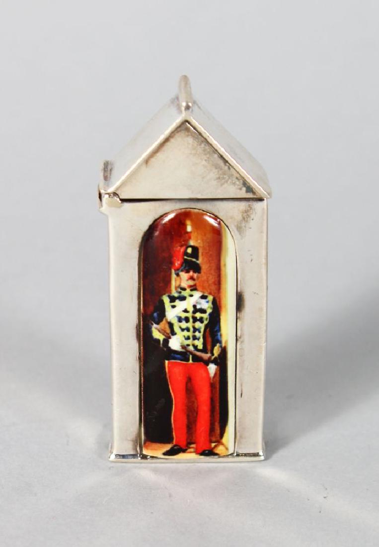 A NOVELTY SILVER SENTRY BOX VESTA CASE. (1 of 1)