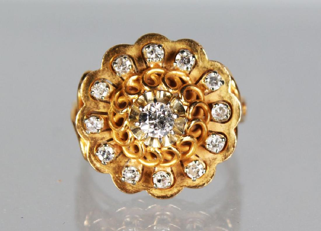 A GOOD 18CT GOLD AND DIAMOND SET DRESS RING. (1 of 1)