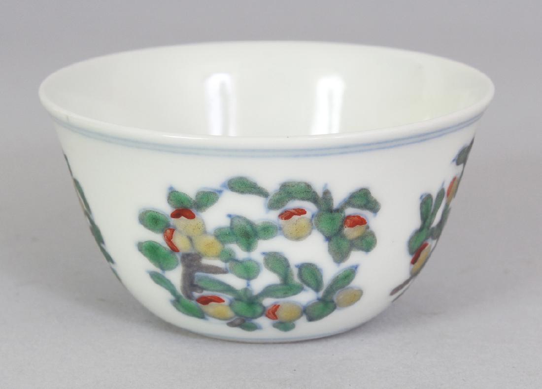 A CHINESE MING STYLE DOUCAI PORCELAIN TEABOWL, the base (1 of 6)